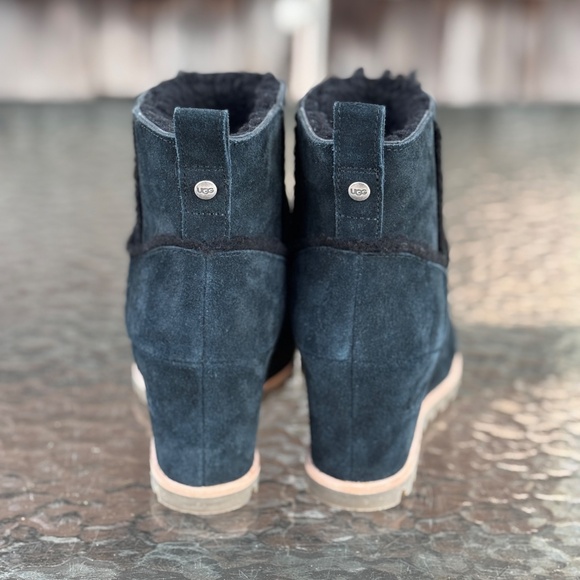 NEW UGG Marte Black Waterproof Wedge Booties Boots- #1095649 - Women's Size 7.5 - Picture 8 of 8